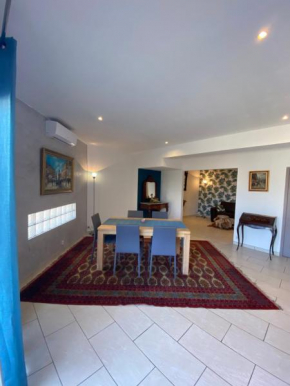 Hotels in Villemolaque